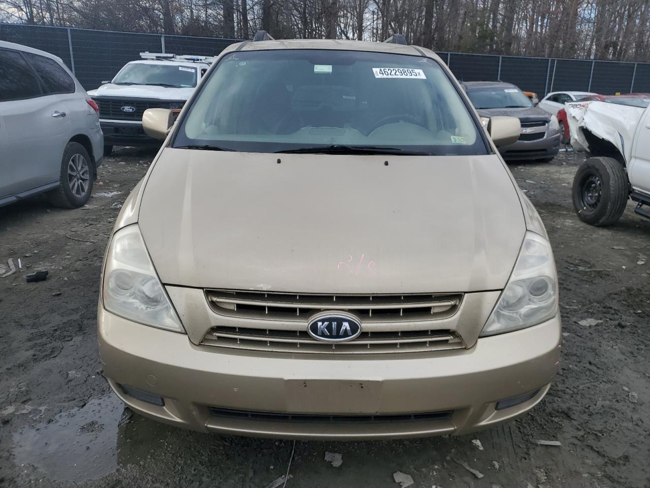 2008 Kia Sedona - Image 5