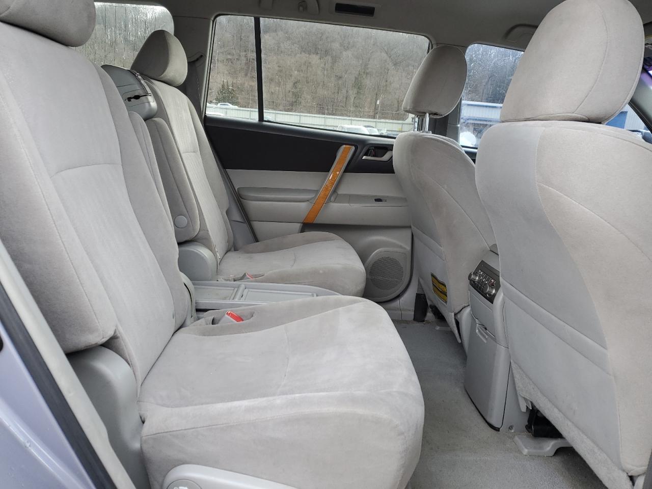 2008 Toyota Highlander - Image 11