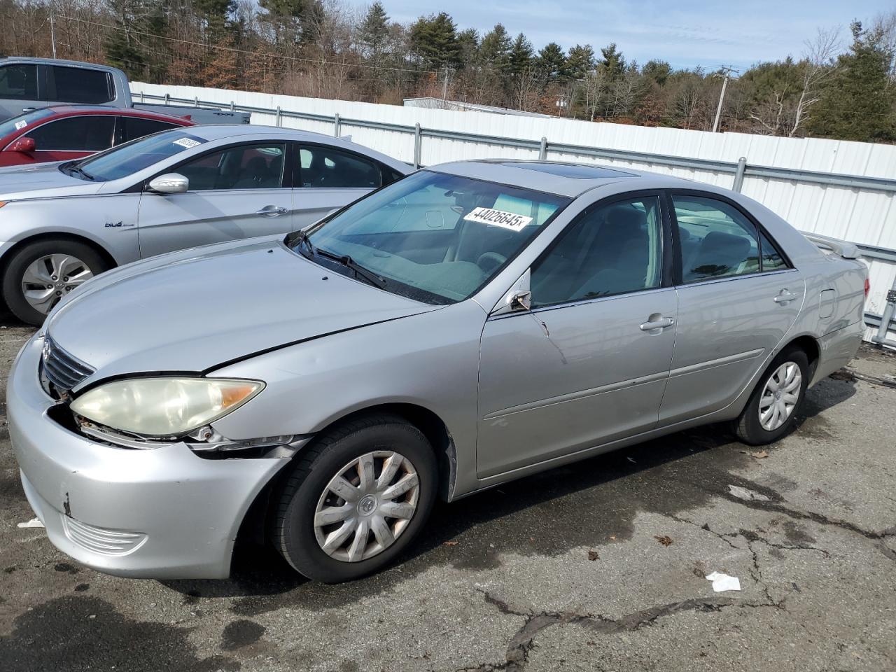 2005 Toyota Camry - Image 1