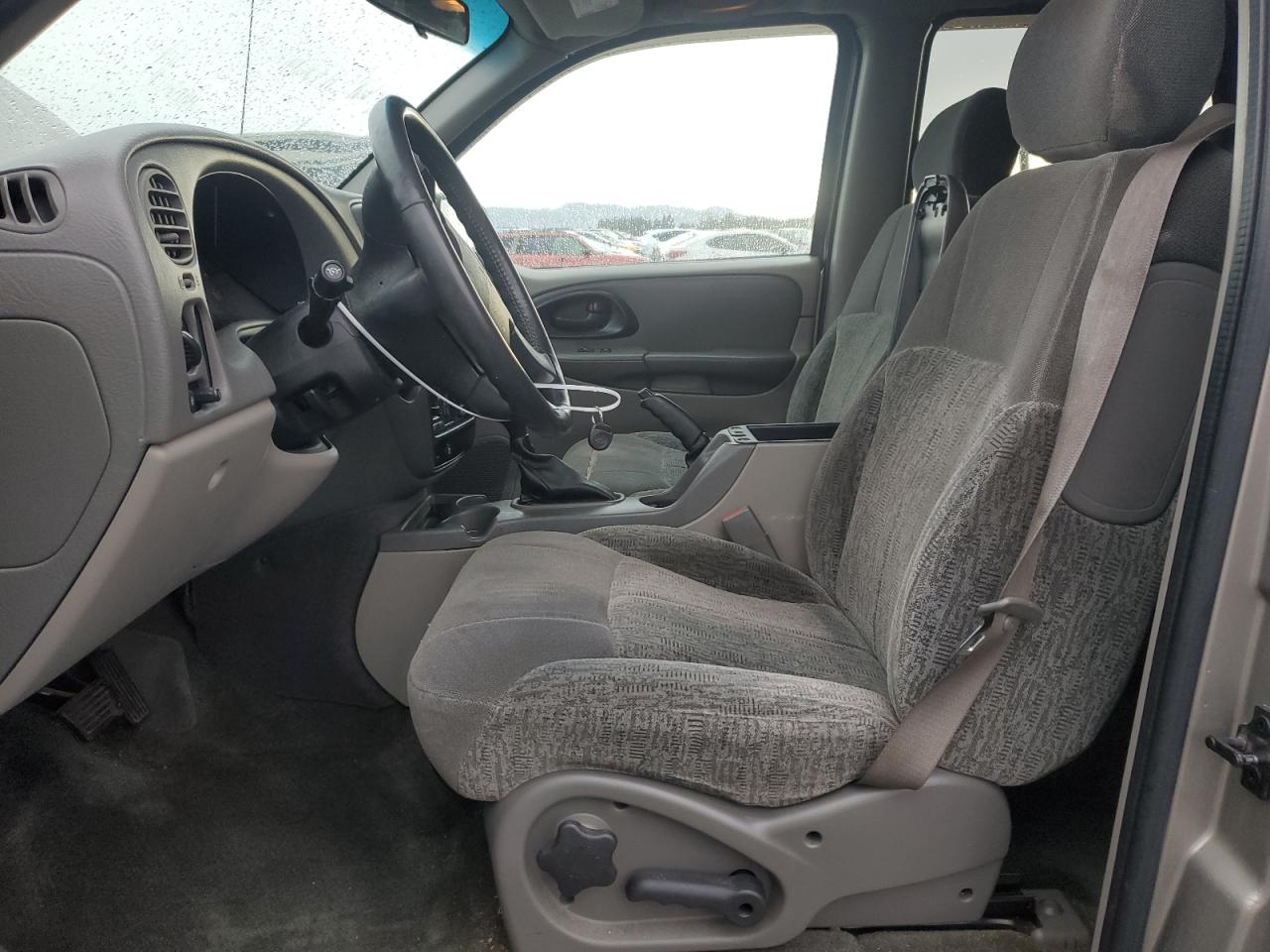 2002 Chevrolet TrailBlazer - Image 7