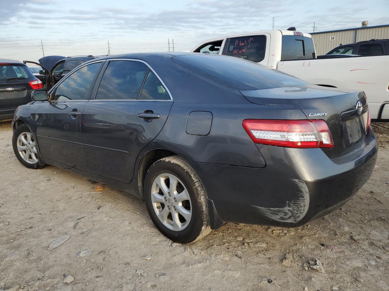 2011 Toyota Camry - Image 2