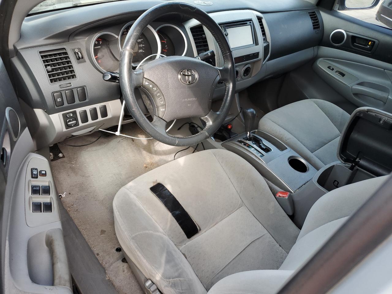 2006 Toyota Tacoma - Image 8