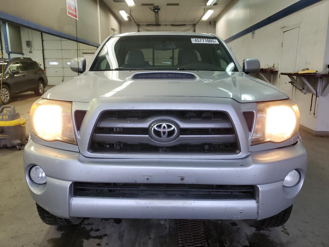 2009 Toyota Tacoma - Image 5