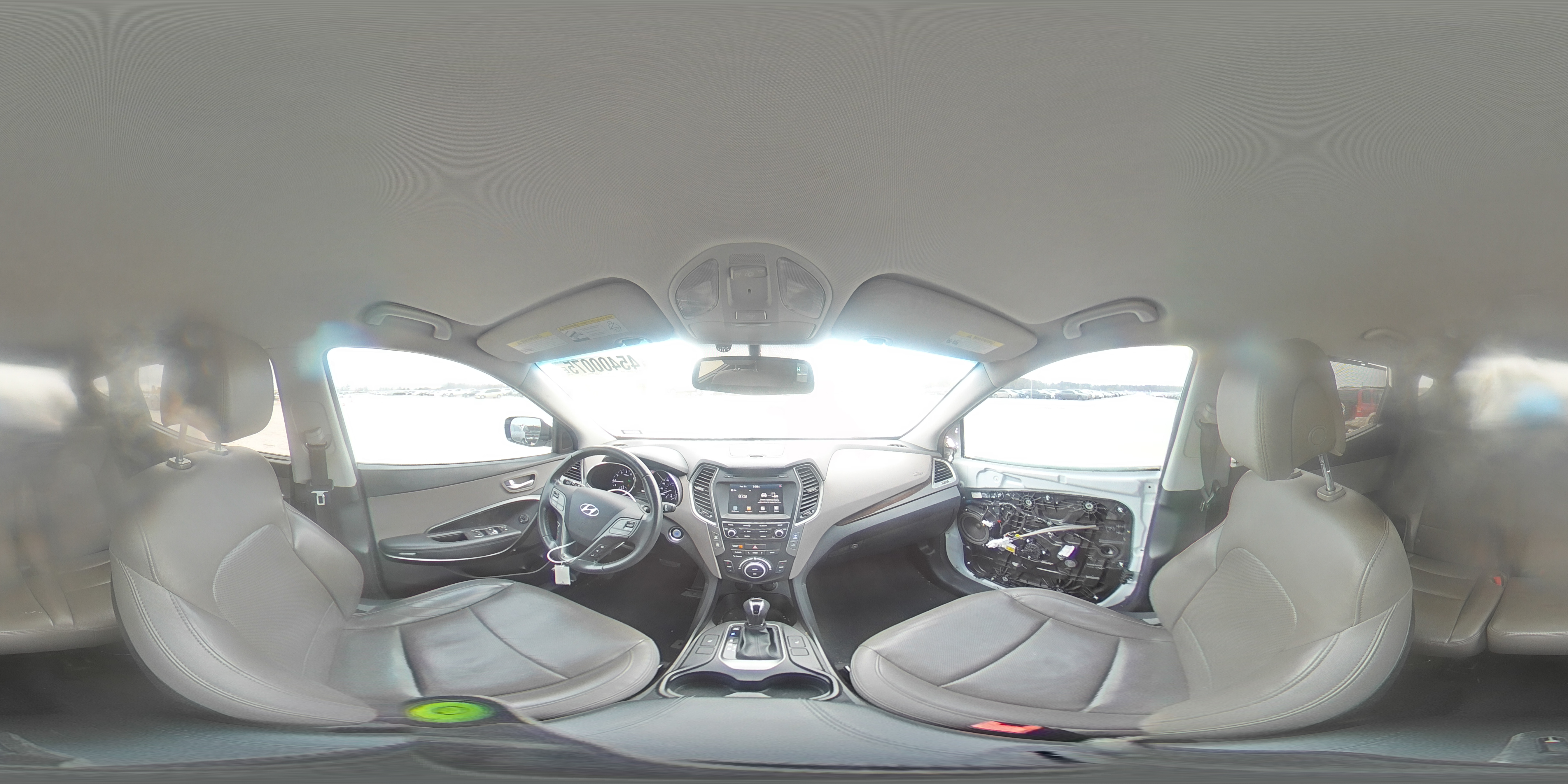 2017 Hyundai Santa Fe - Image 13