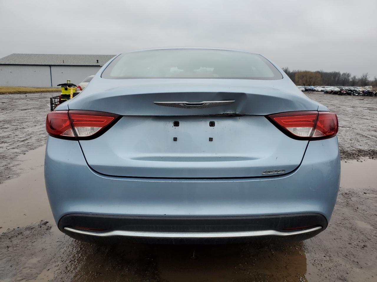 2015 Chrysler 200 - Image 6