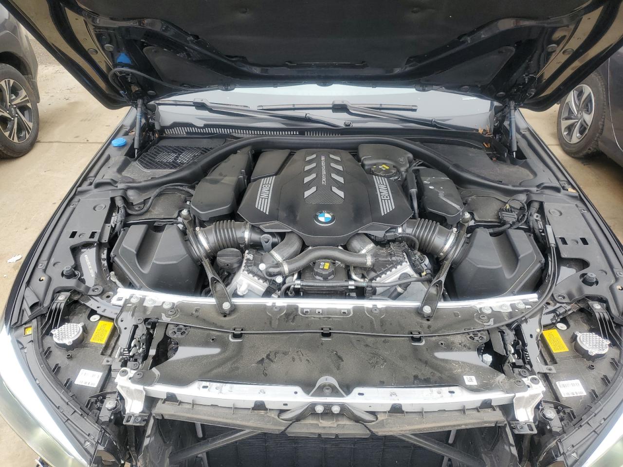 2022 BMW M8 - Image 11