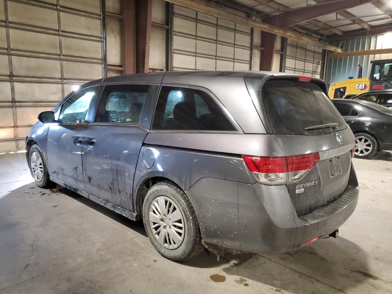 2015 Honda Odyssey - Image 2