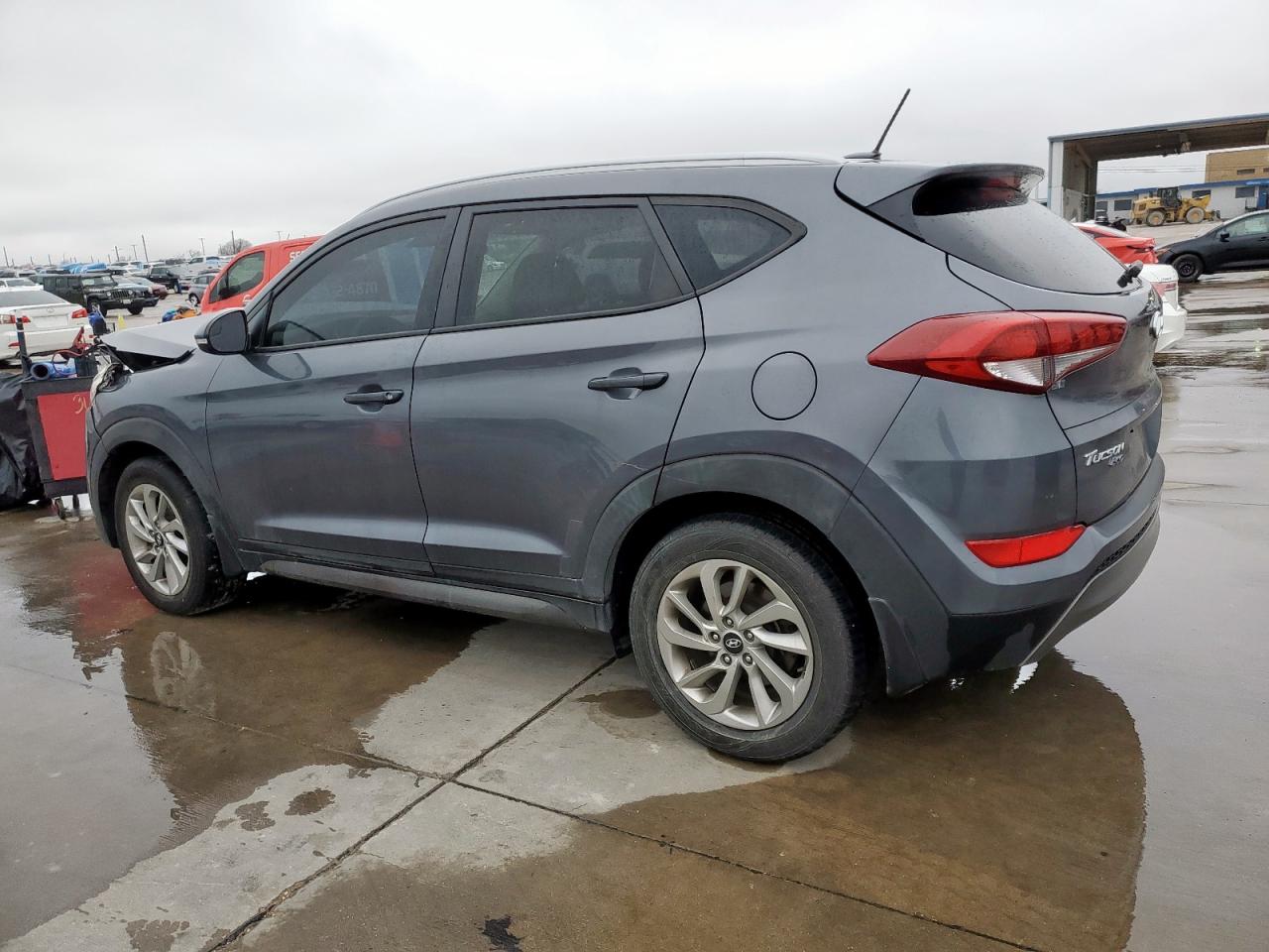 2016 Hyundai Tucson - Image 2