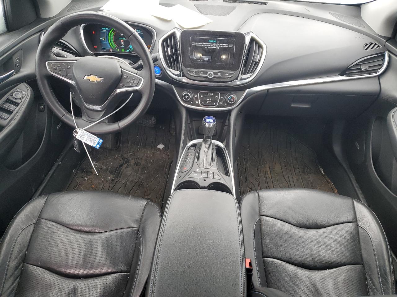 2017 Chevrolet Volt - Image 8