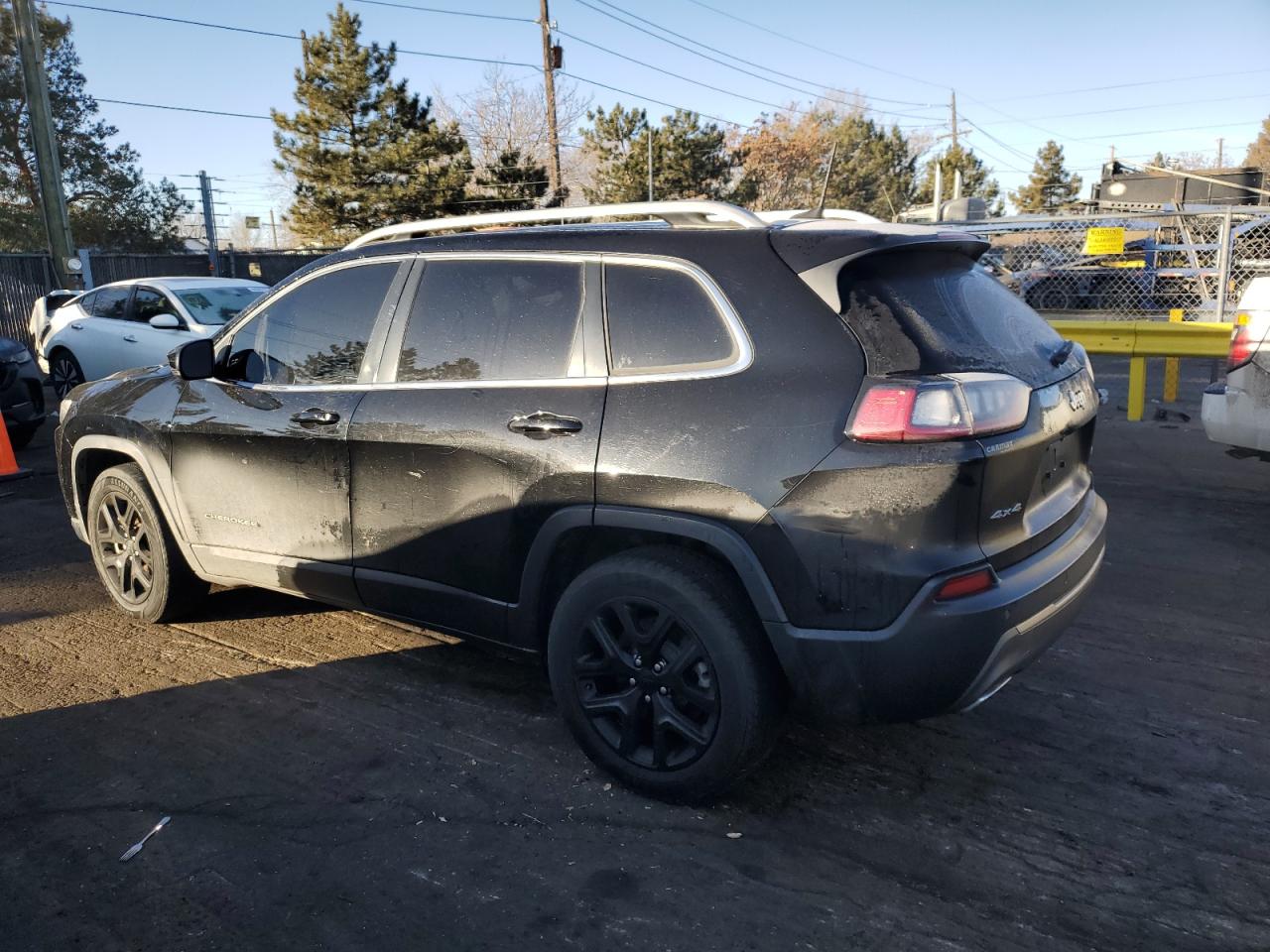 2019 Jeep Grand Cherokee - Image 2