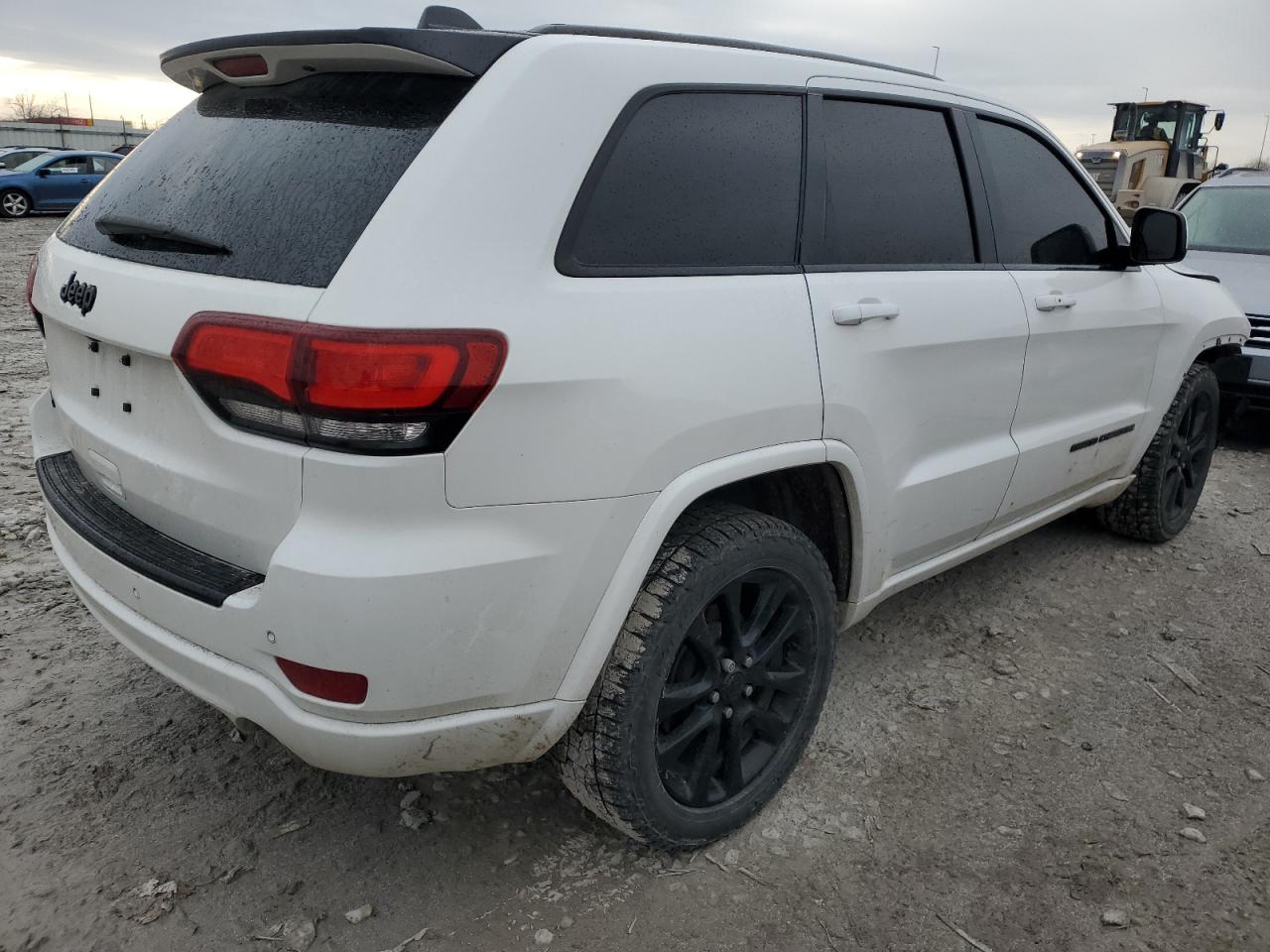 2018 Jeep Grand Cherokee - Image 3