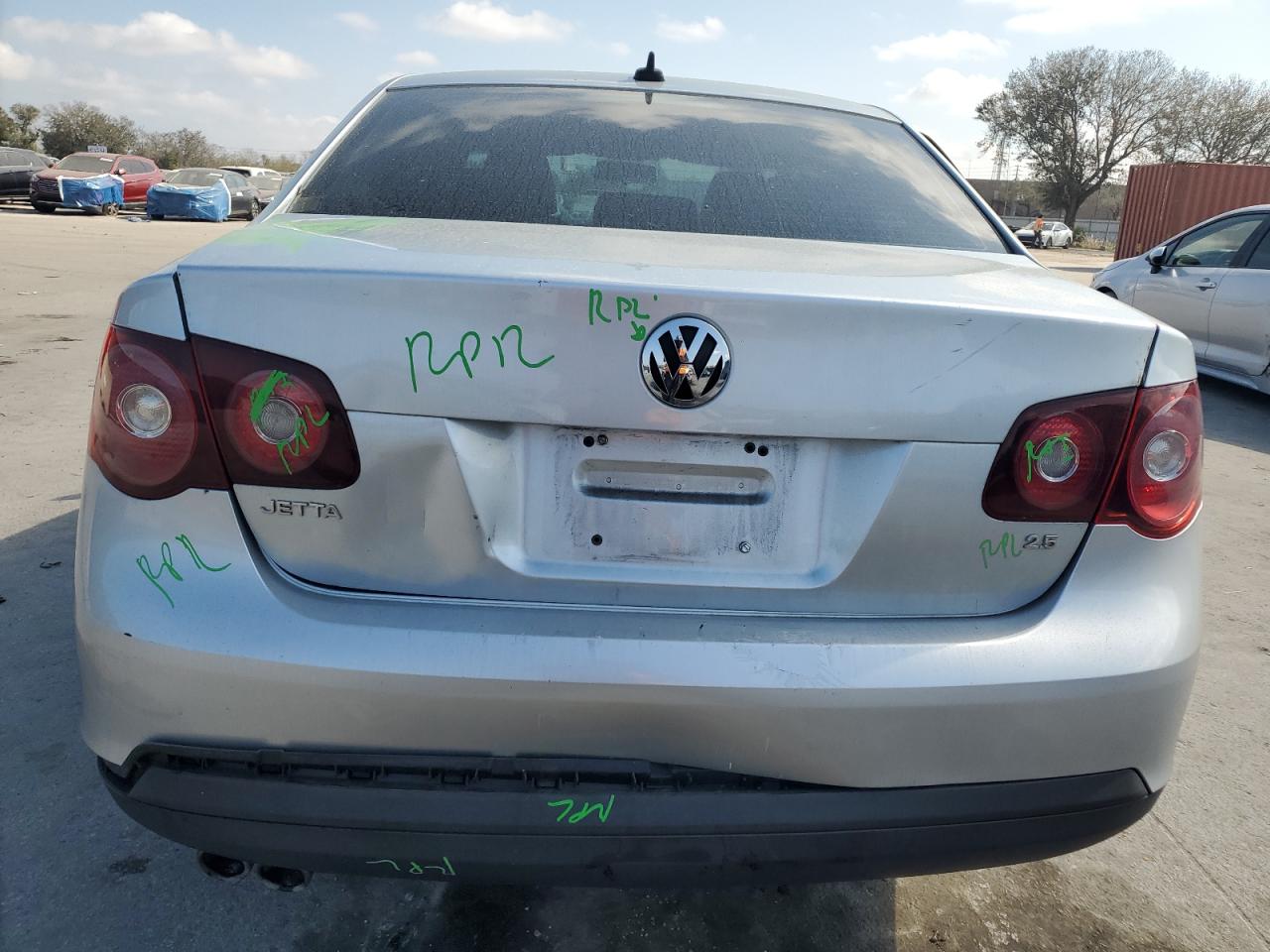 2009 Volkswagen Jetta - Image 6