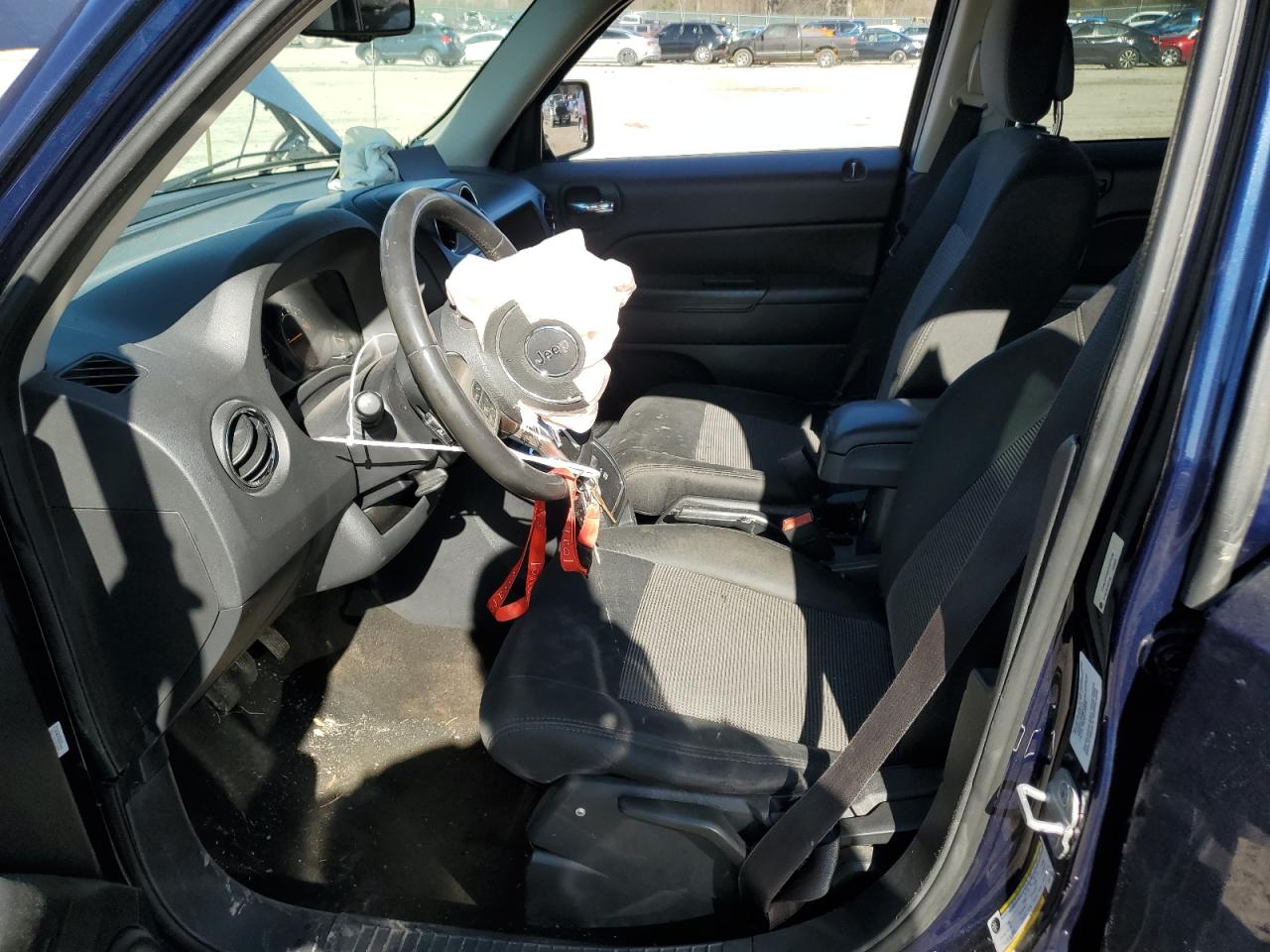 2014 Jeep Liberty (Patriot) - Image 7