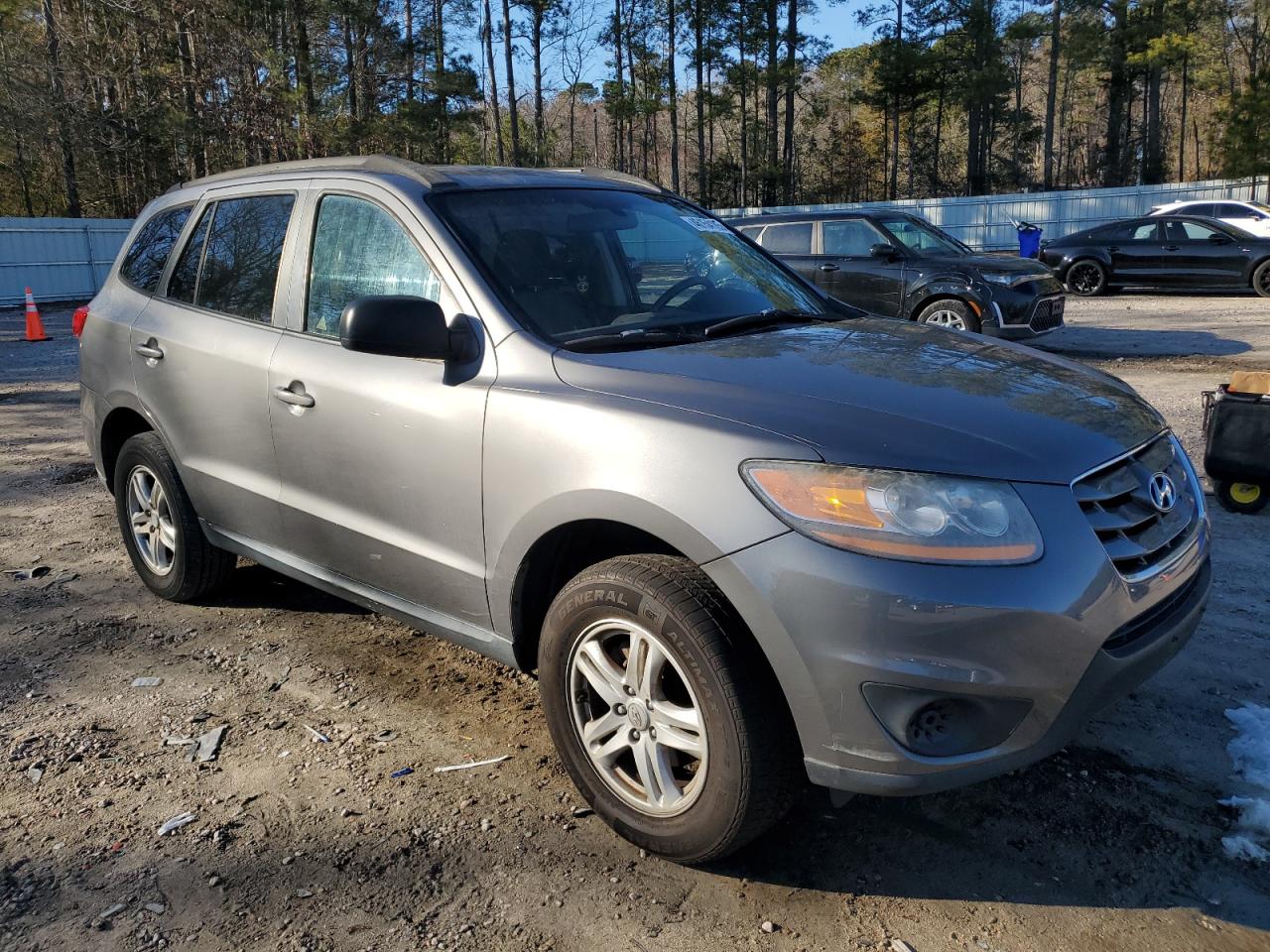 2010 Hyundai Santa Fe - Image 4