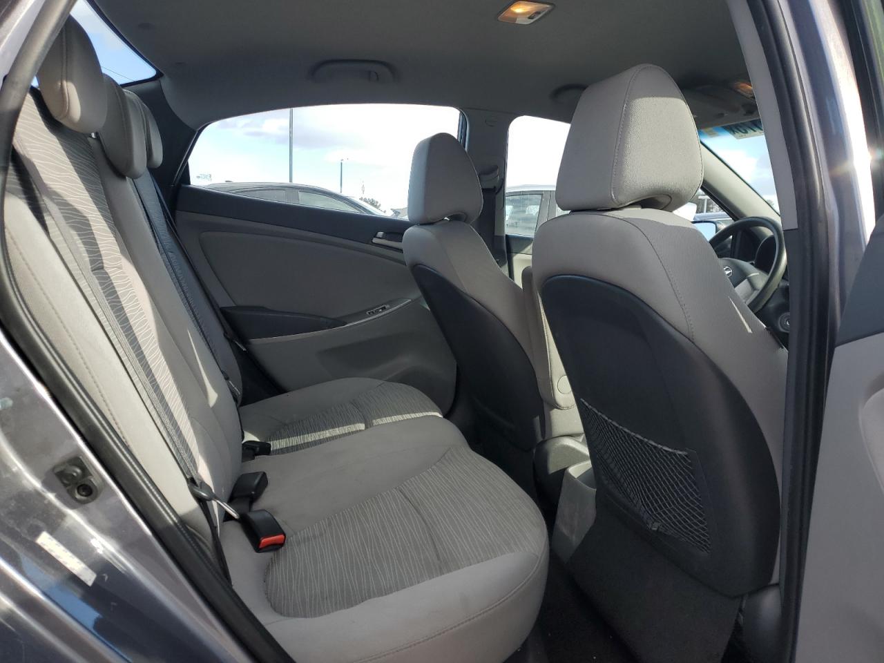 2015 Hyundai Accent - Image 10