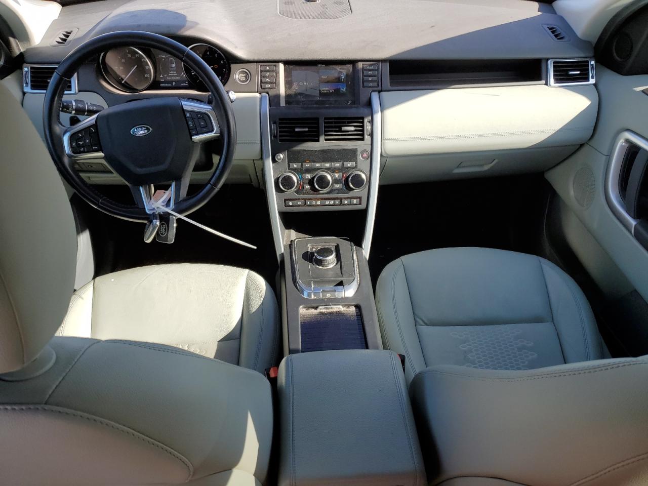 2018 Land Rover Discovery - Image 8