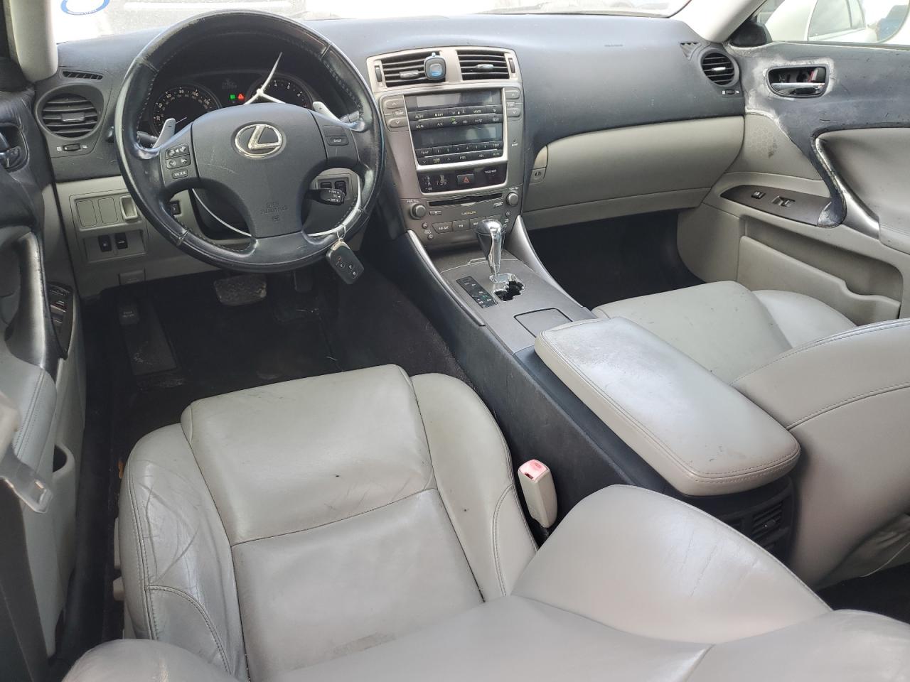 2008 Lexus IS - Image 8