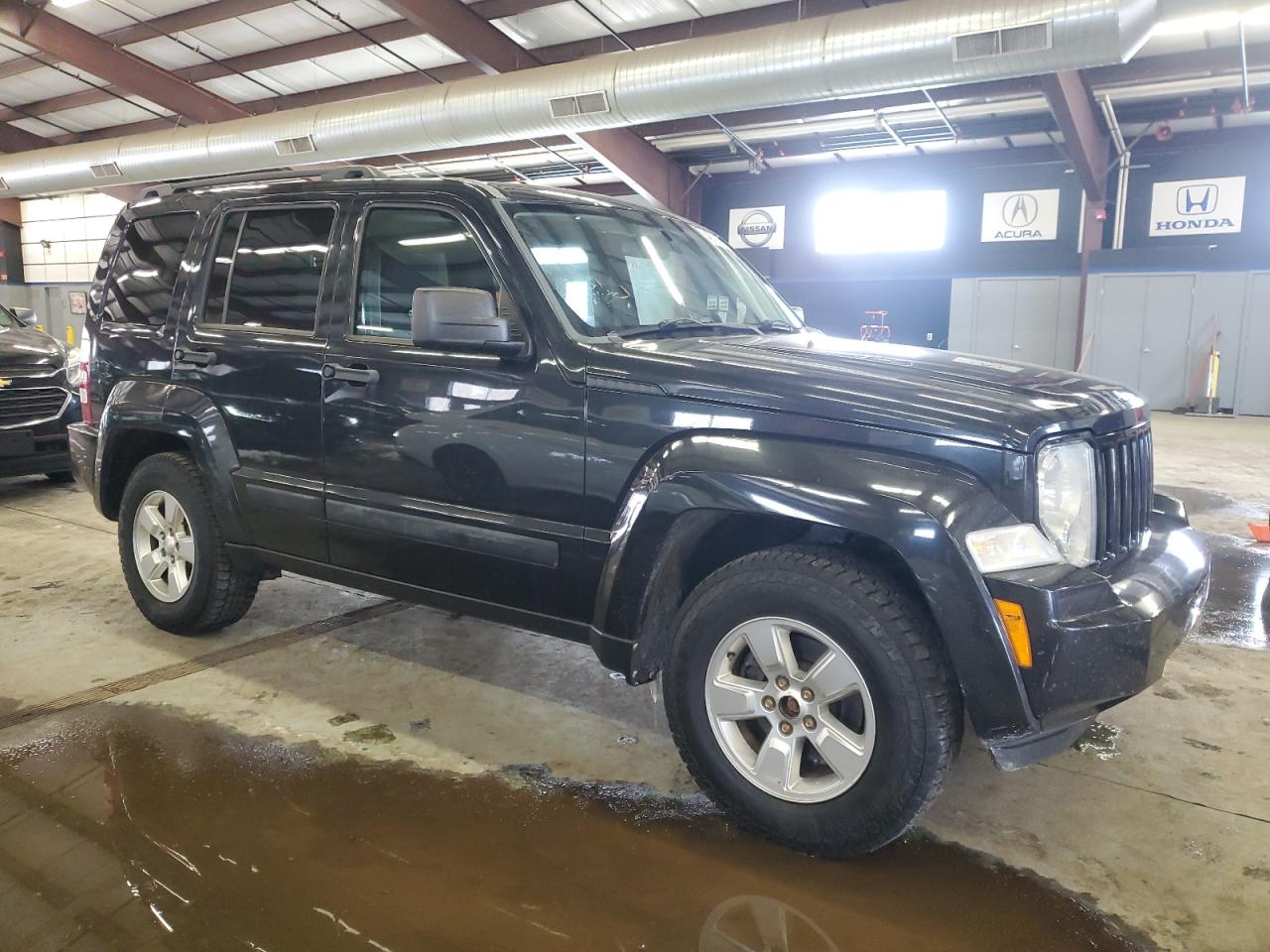 2010 Jeep Liberty (North America) - Image 4
