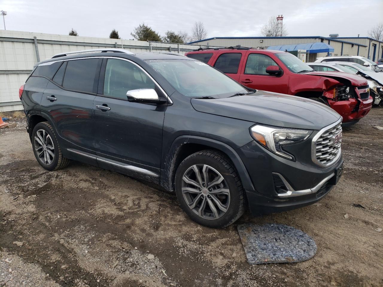 2019 GMC Terrain - Image 4