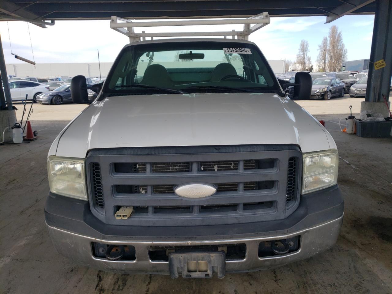 2007 Ford F350 - Image 5