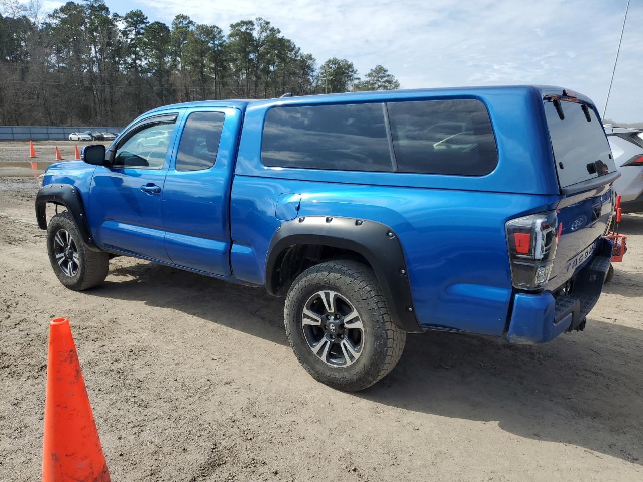 2018 Toyota Tacoma - Image 2