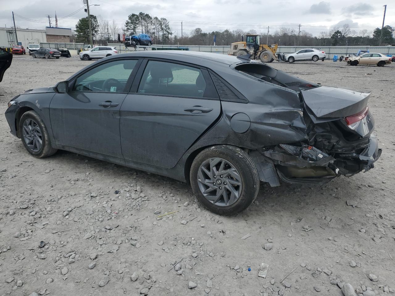2024 Hyundai Elantra - Image 2