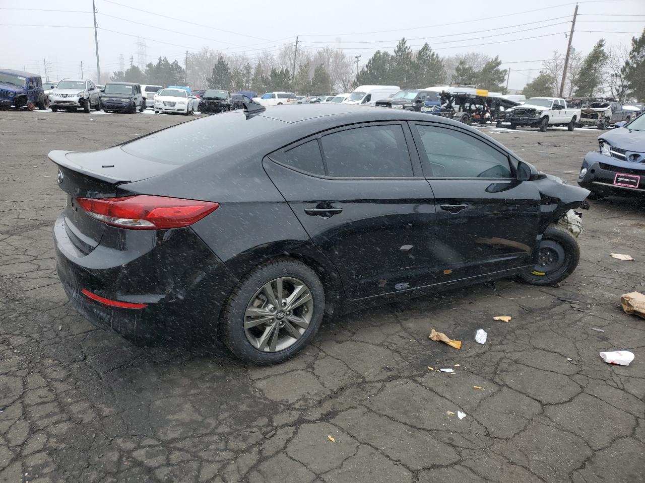 2018 Hyundai Elantra - Image 3