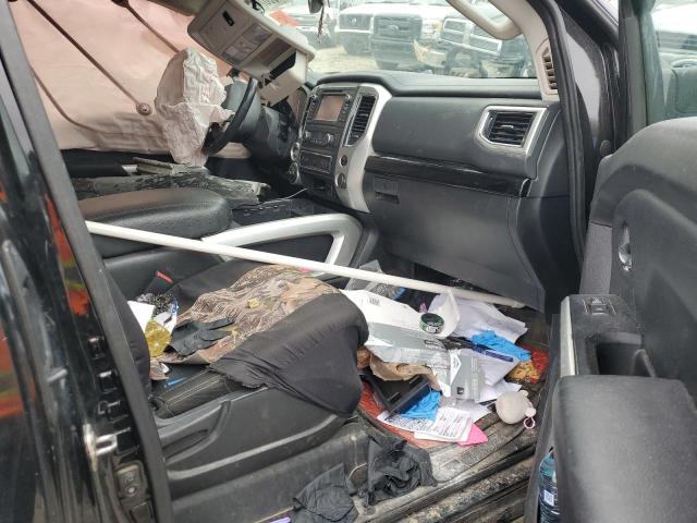  NISSAN TITAN 2018 Черный