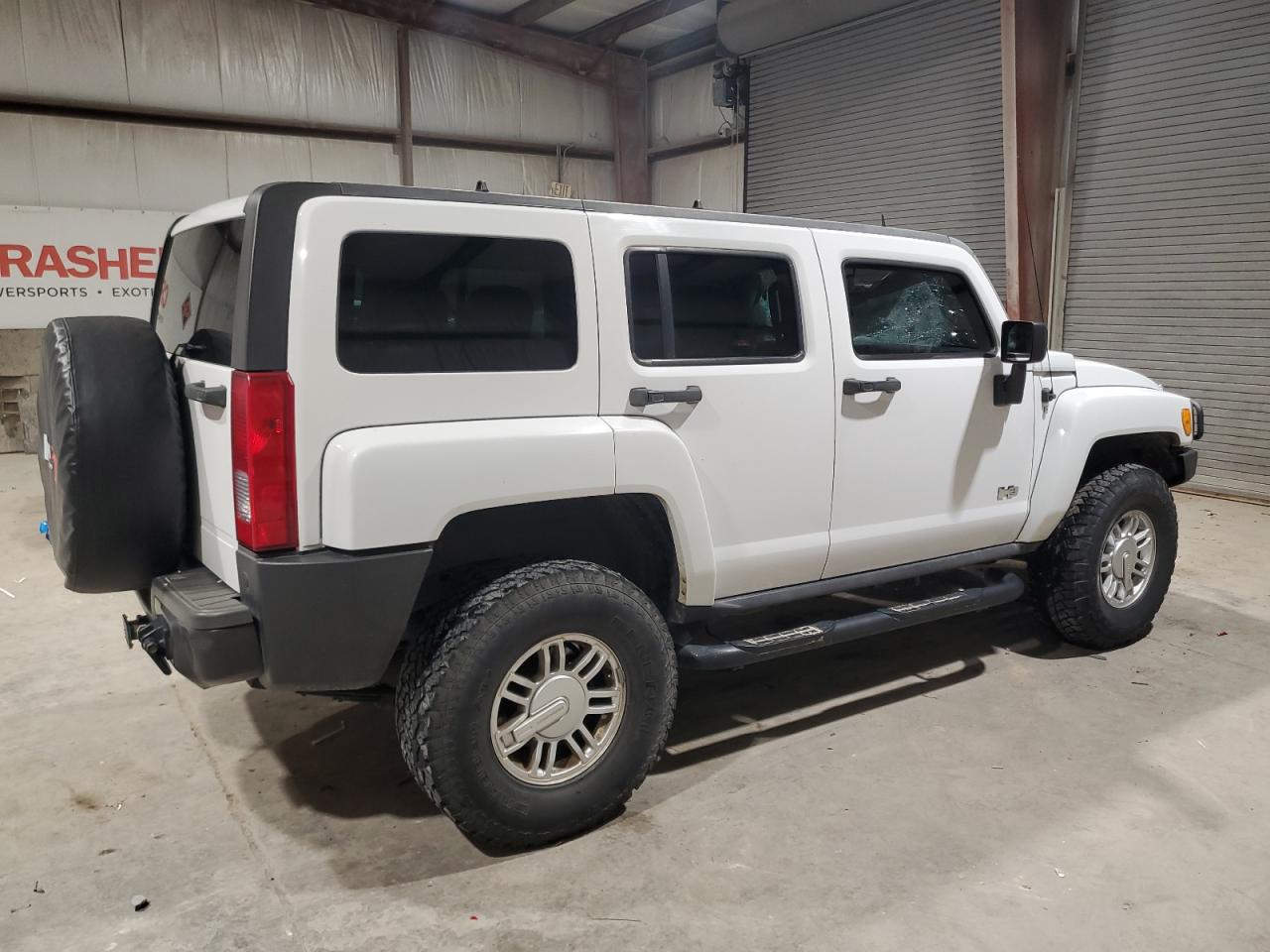 2009 Hummer H3 - Image 3