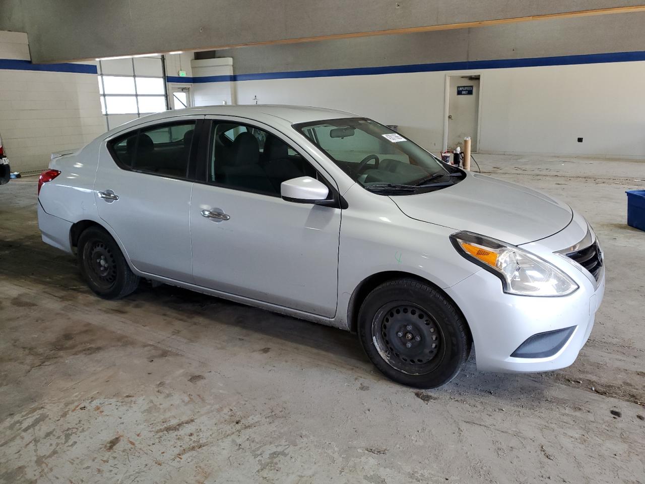 2017 Nissan Versa - Image 4