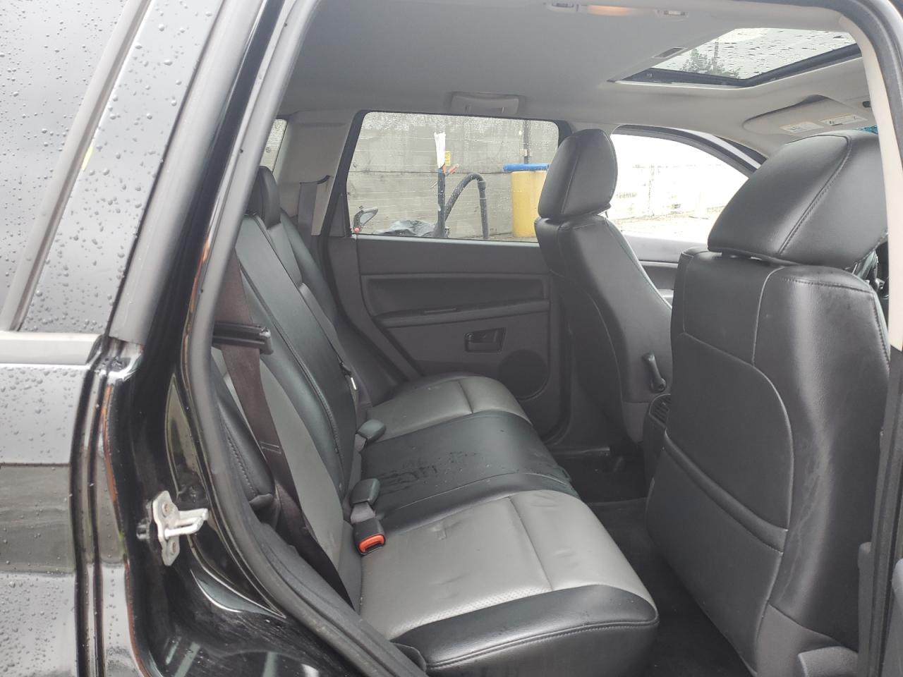 2008 Jeep Grand Cherokee - Image 11