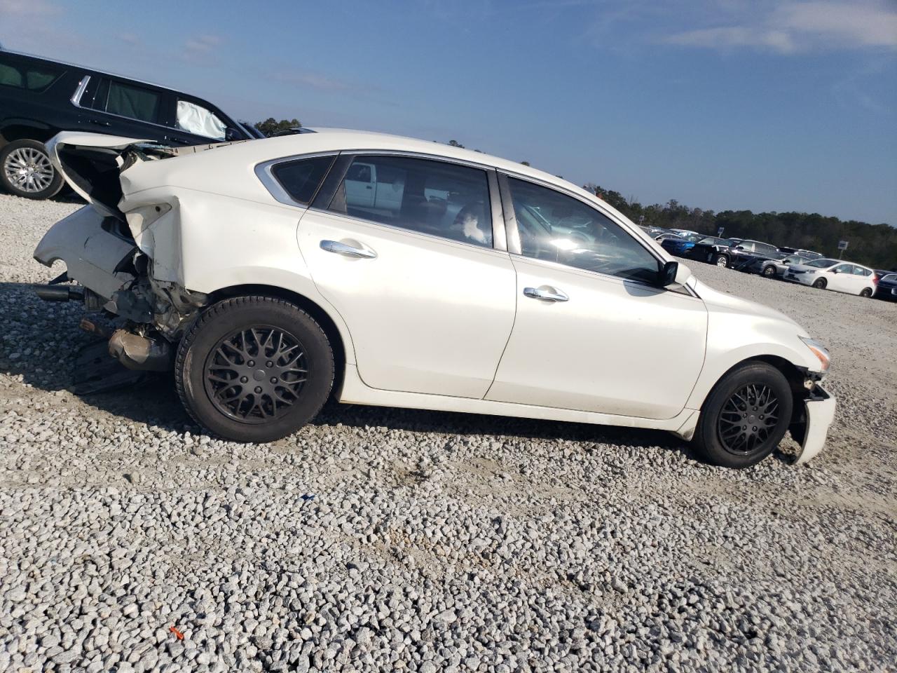 2014 Nissan Altima - Image 3