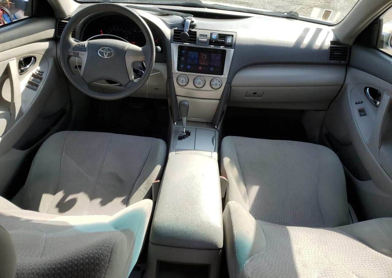 2011 Toyota Camry - Image 8