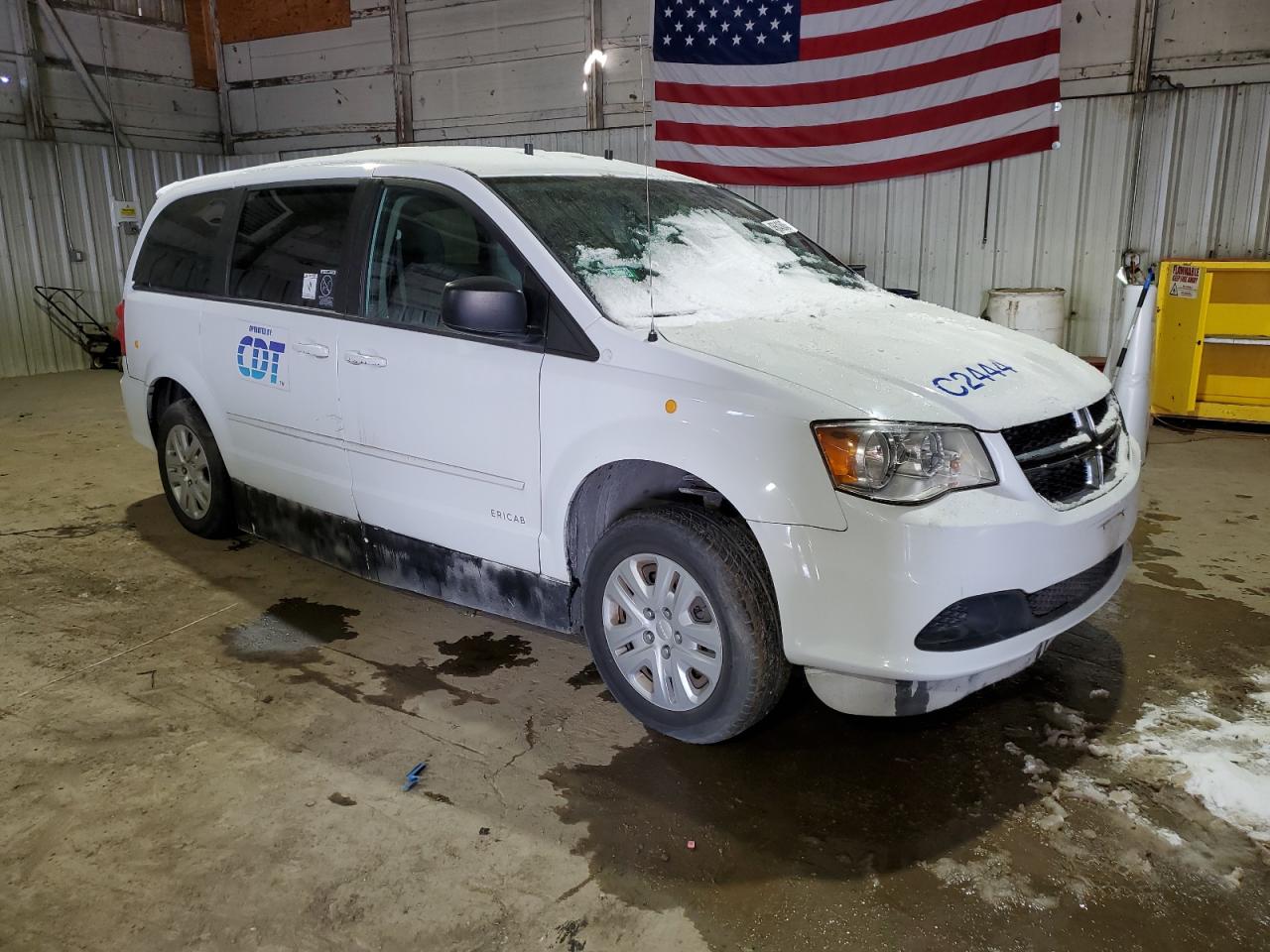 2016 Dodge Caravan - Image 4