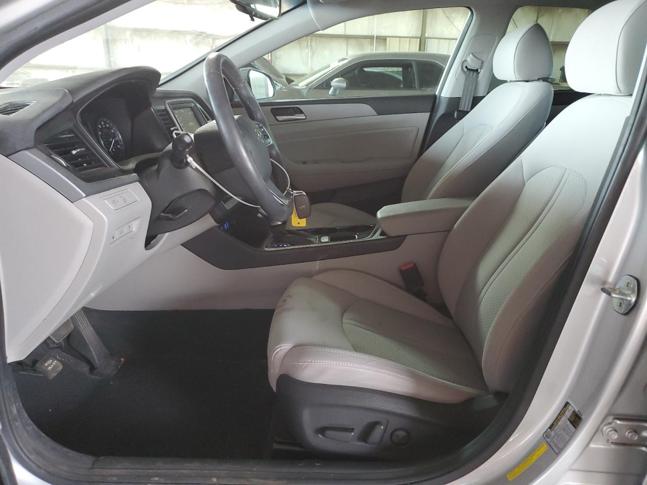 2019 Hyundai Sonata - Image 7