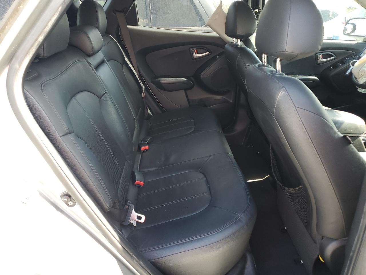 2013 Hyundai Tucson - Image 11
