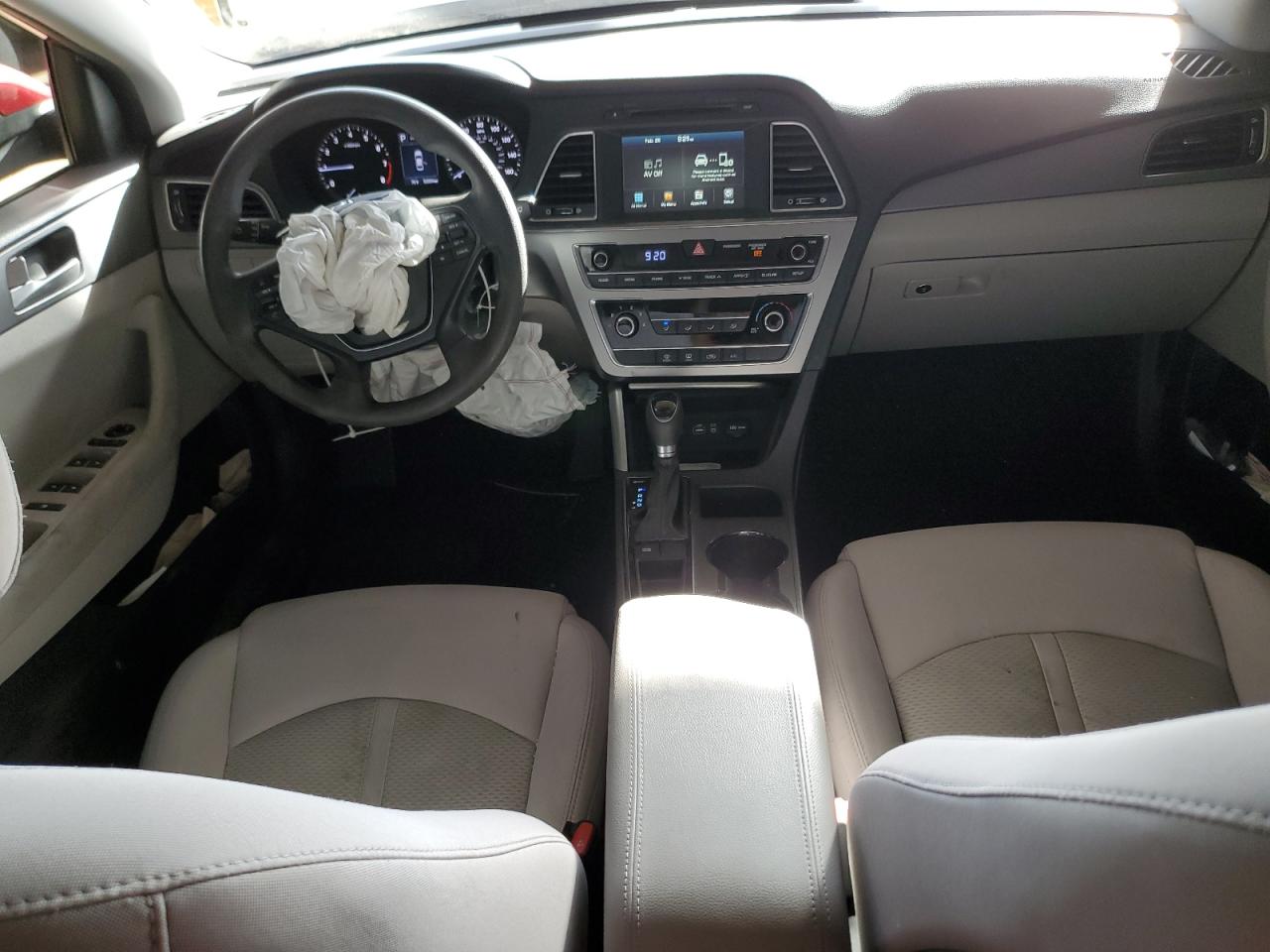 2016 Hyundai Sonata - Image 8