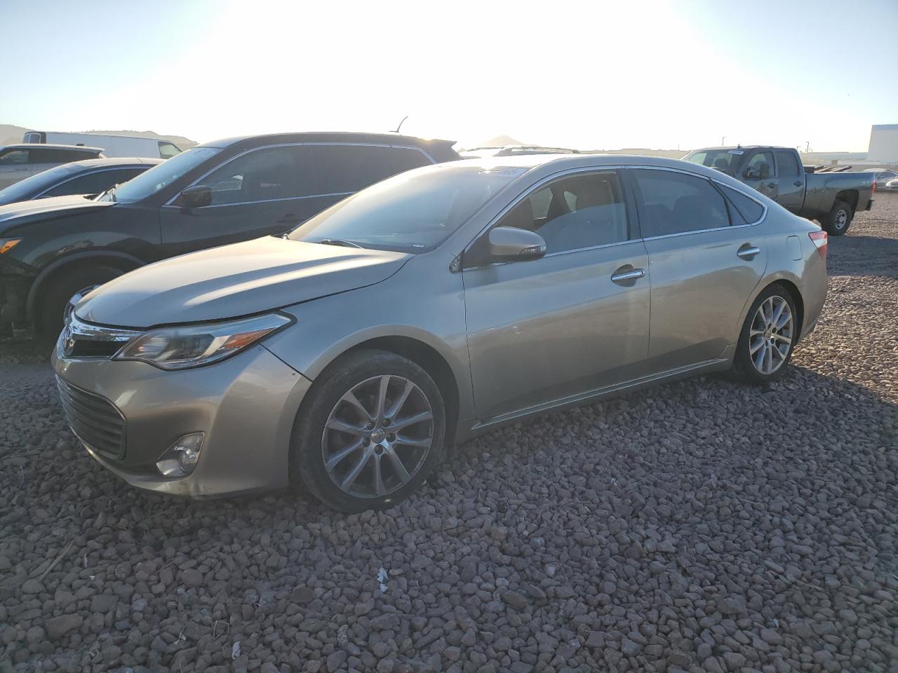 2013 Toyota Avalon - Image 1