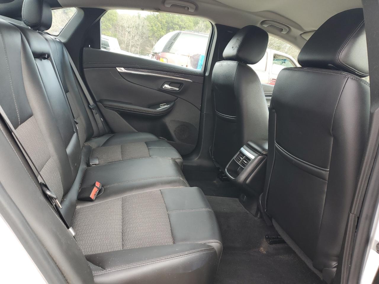 2017 Chevrolet Impala - Image 10