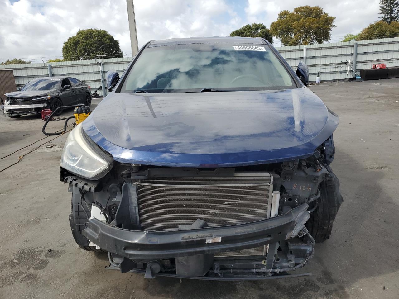 2018 Hyundai Santa Fe - Image 5