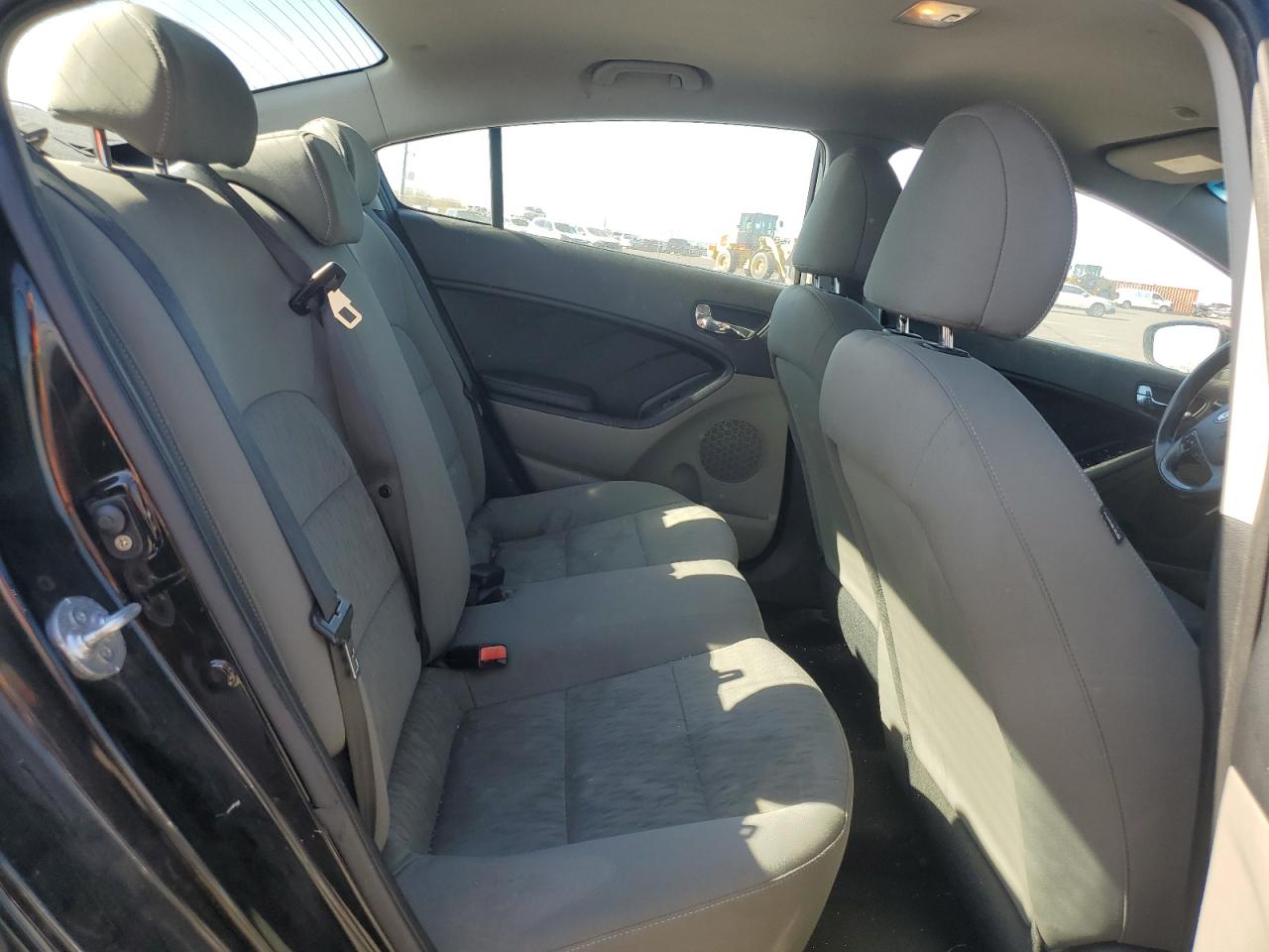 2015 Kia Forte - Image 10