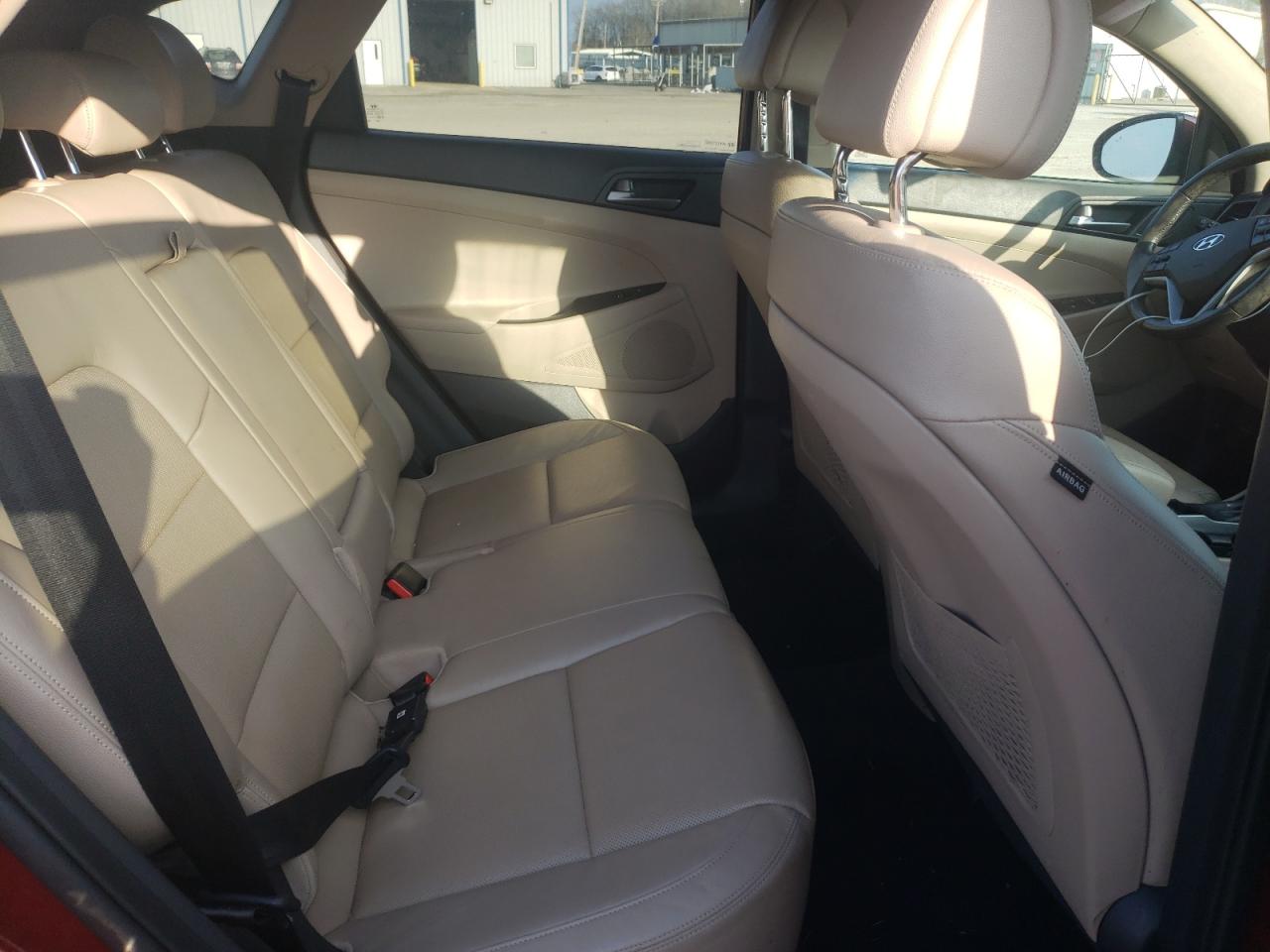 2016 Hyundai Tucson - Image 11