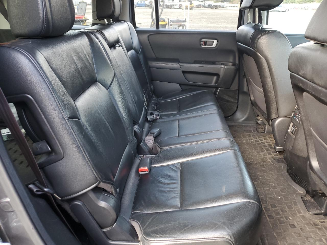 2012 Honda Pilot - Image 11