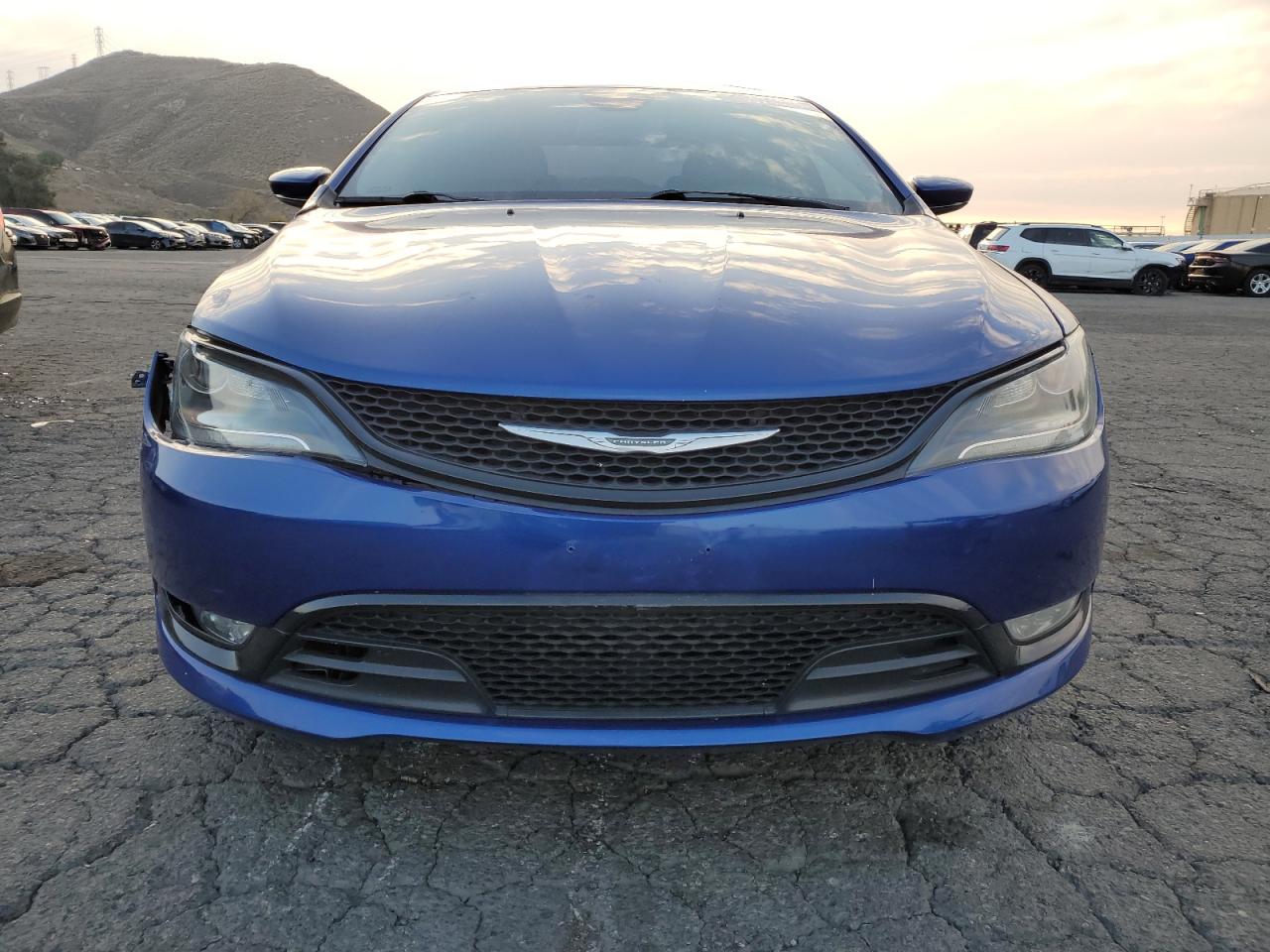 2015 Chrysler 200 - Image 5