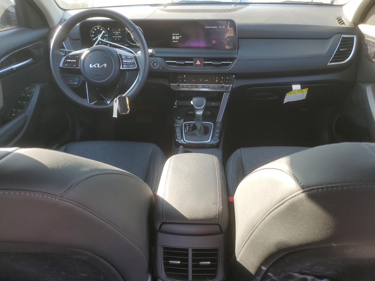 2024 Kia Seltos - Image 8