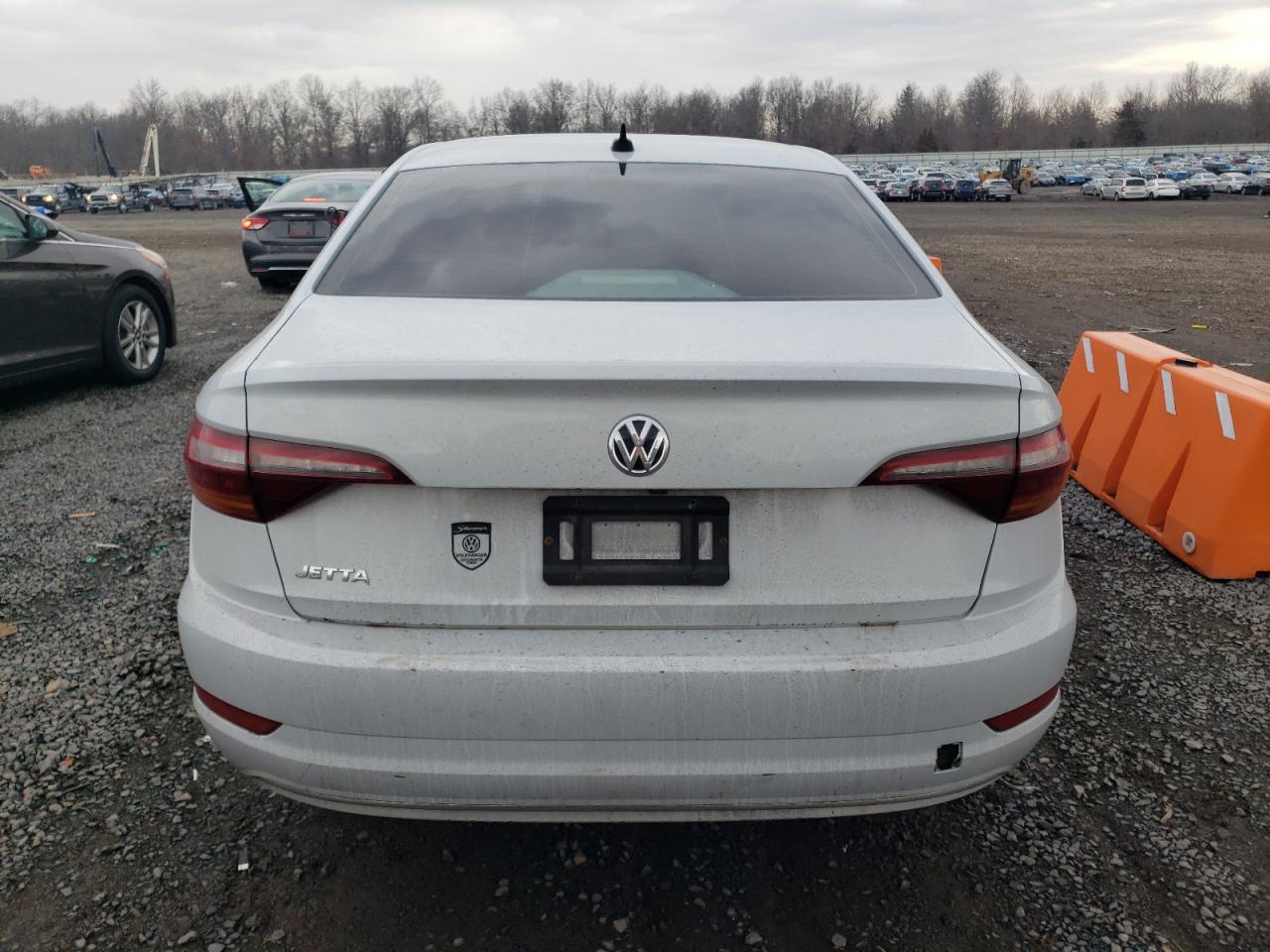 2019 Volkswagen Jetta - Image 6