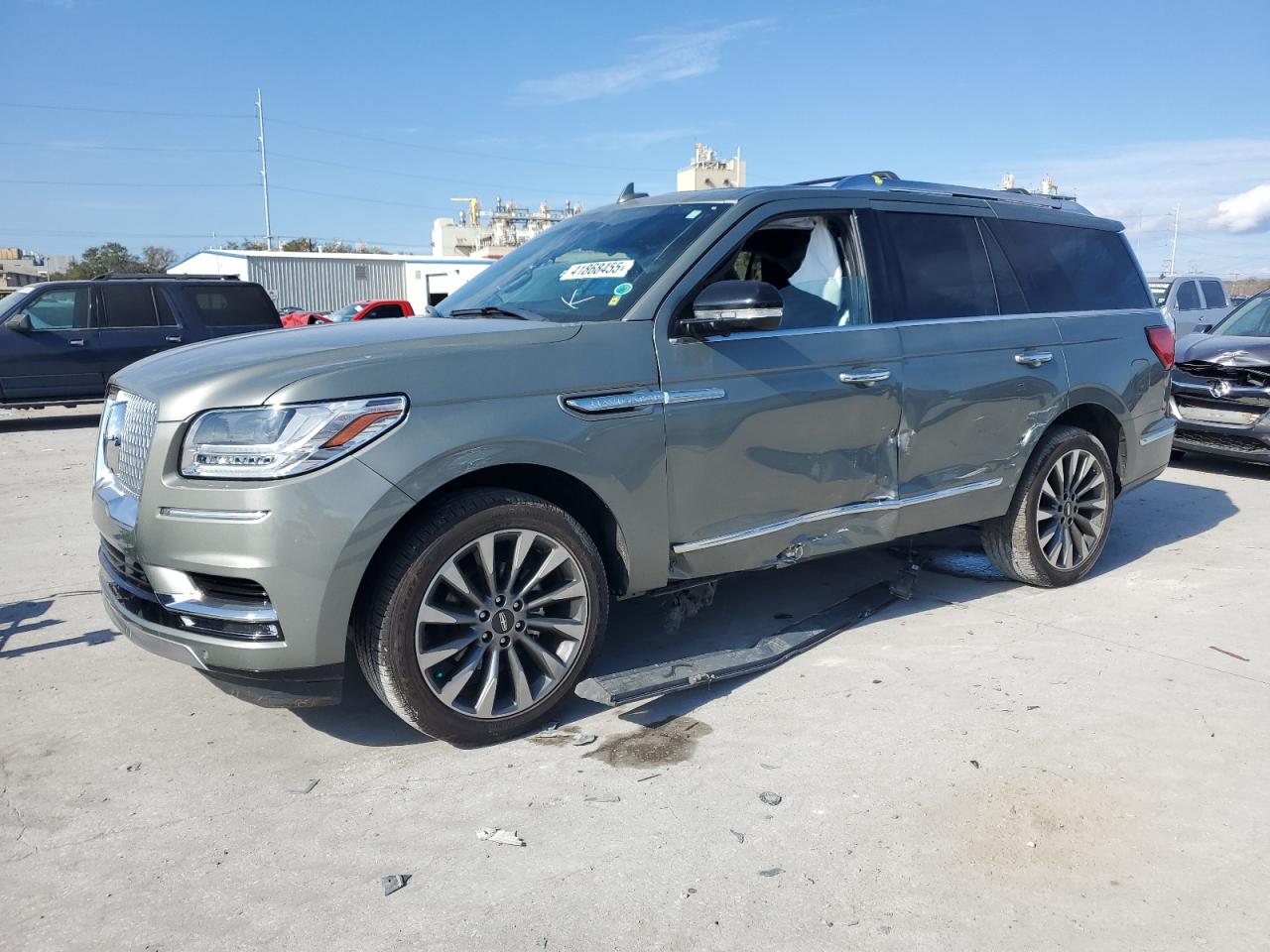 2019 Lincoln Navigator - Image 1