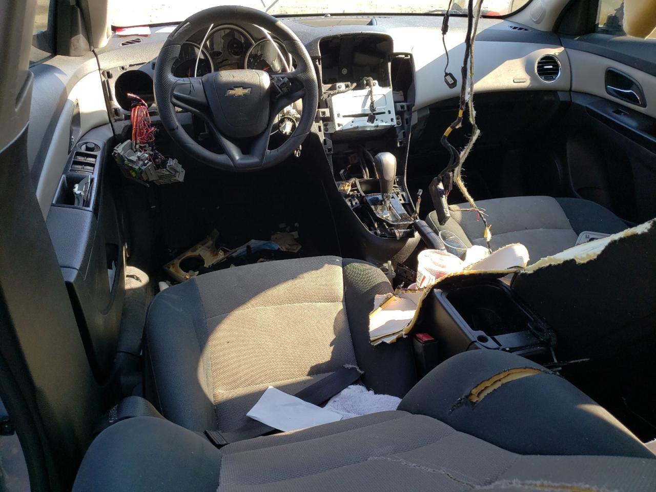 2012 Chevrolet Cruze - Image 8