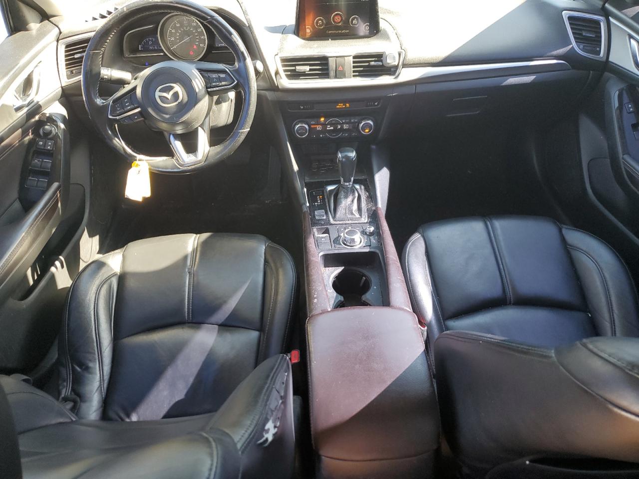 2017 Mazda 3 - Image 8