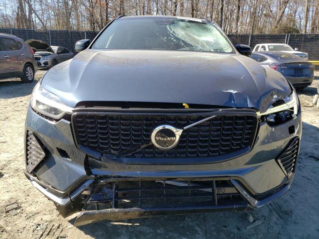  VOLVO XC60 PLUS 2024 Серый